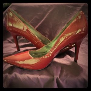 Dark Red Classic Closed Pointed Toe Pump